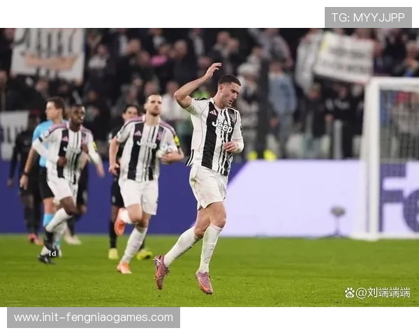 弗拉霍维奇单刀过门将射偏，尤文错失绝杀良机